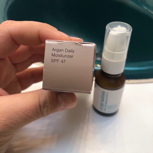 NIB JOSIE MARAN ARGAN DAILY MOISTURIZER - Picture 3 of 5